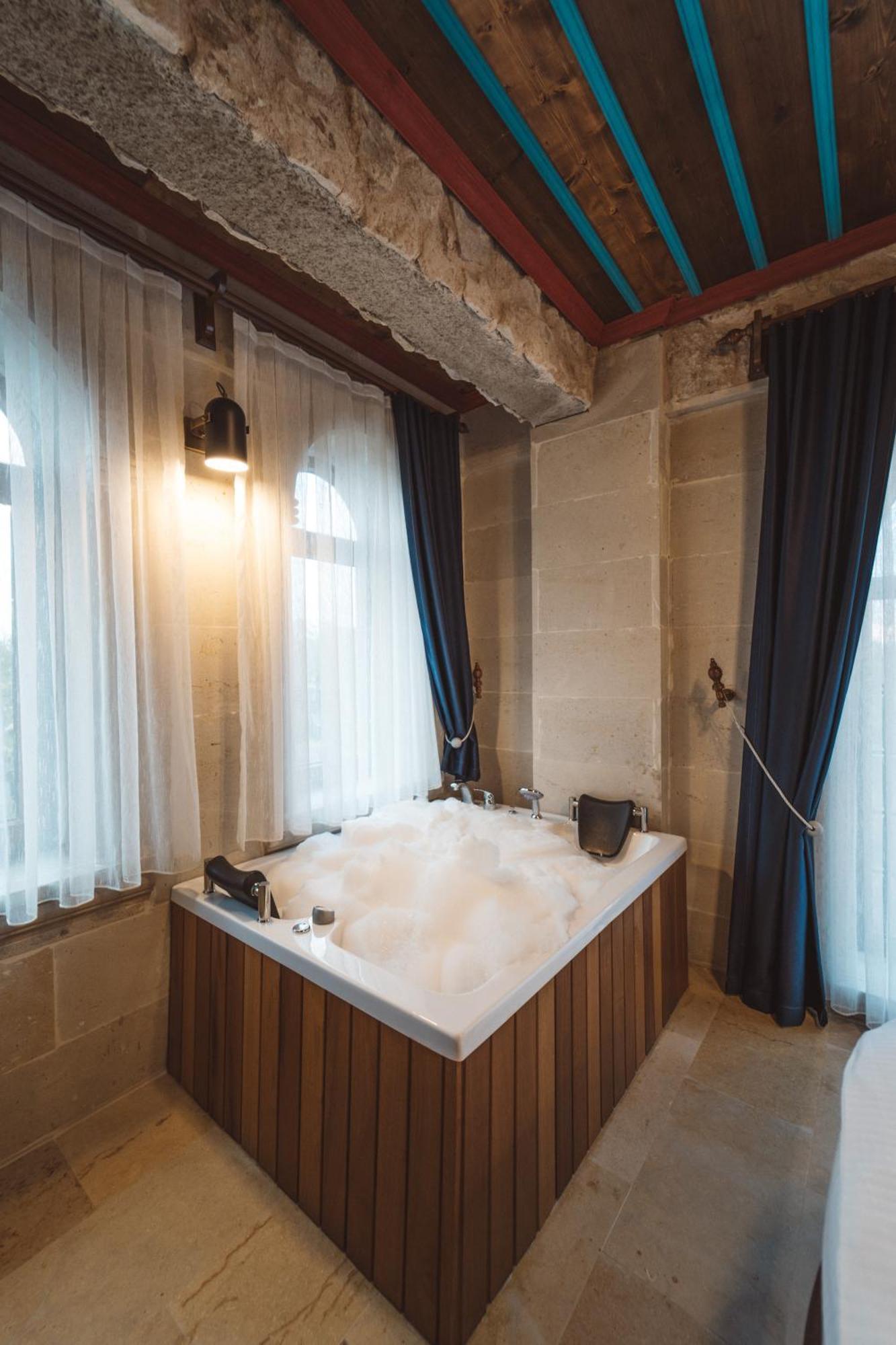 Leda Stone House Hotel Невшехир Екстериор снимка